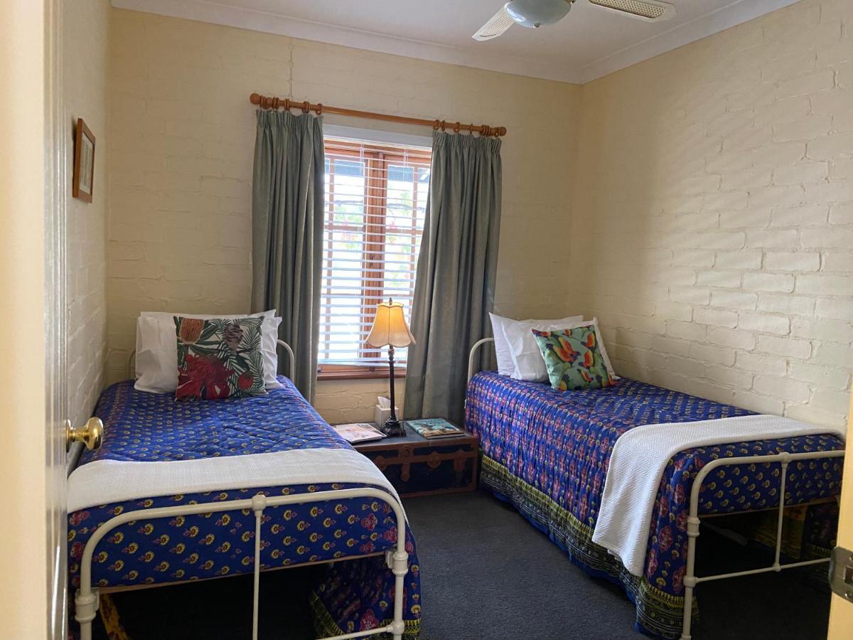 Battunga Cottages Watervale Bagian luar foto